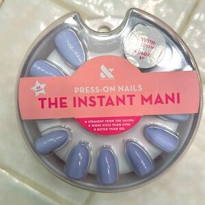 🎁 FREE with any purchase New instant mani press on Nails